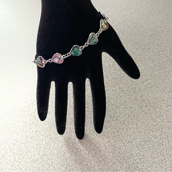 Vintage Heart Bracelet - Picture 2 of 7